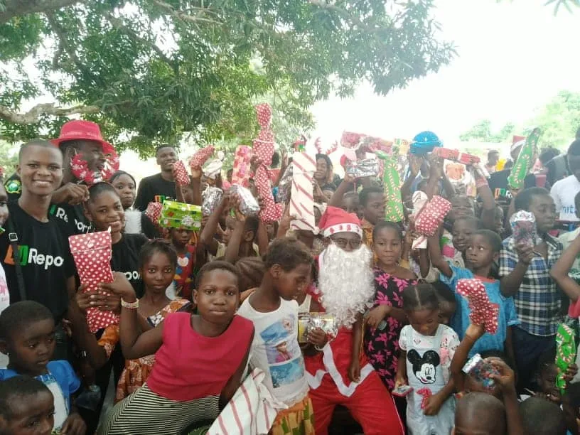 Une Première Magique : Noël s'invite à Kouakoublékro !