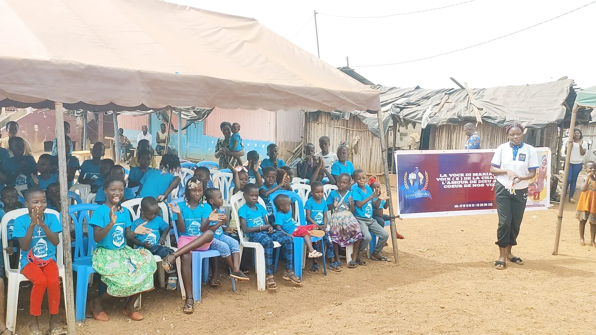 Galerie - Épiphanie 2023 : Des sourires offerts aux enfants de St Jacques de Tiagba